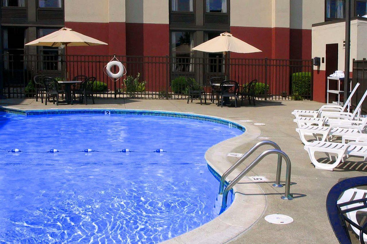 Hampton Inn West Springfield Kültér fotó