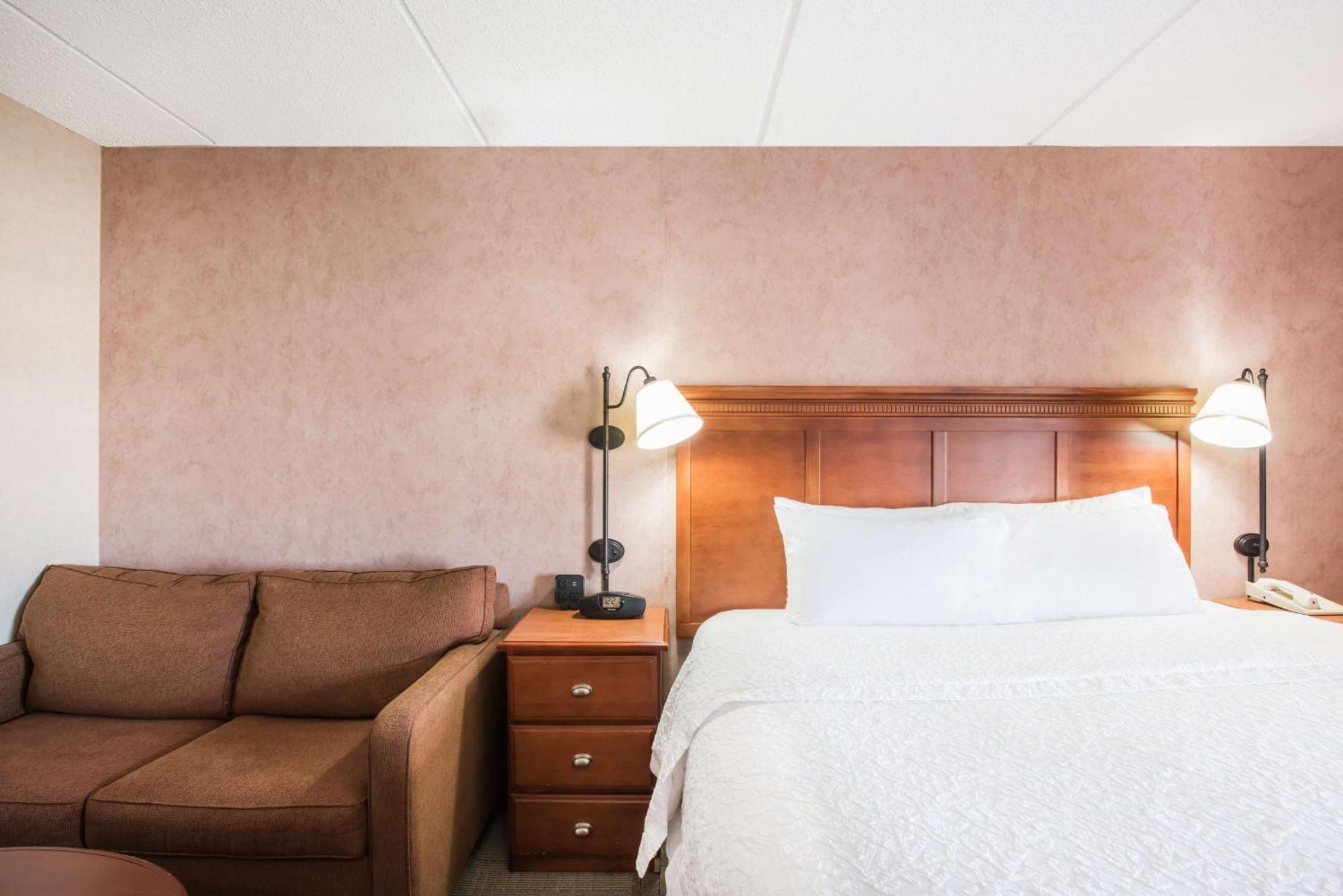 Hampton Inn West Springfield Kültér fotó