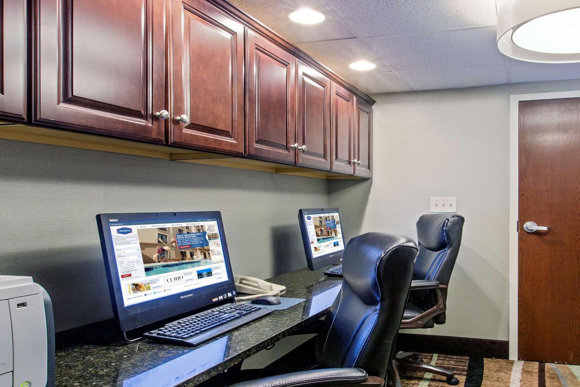 Hampton Inn West Springfield Kültér fotó