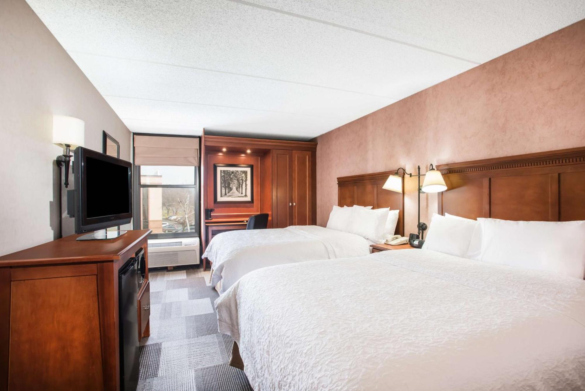 Hampton Inn West Springfield Kültér fotó