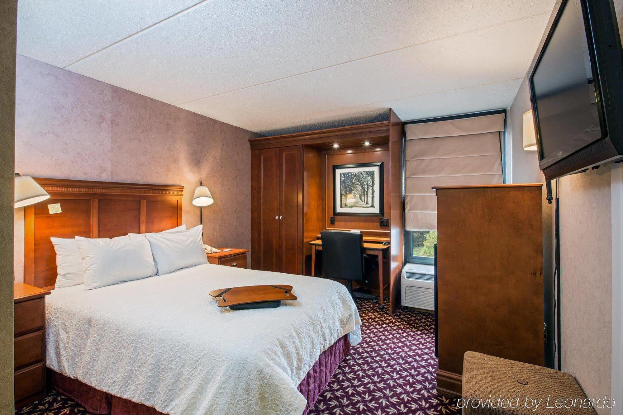 Hampton Inn West Springfield Kültér fotó